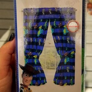 Disney Toy Story drapes